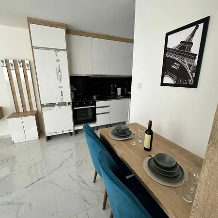 Apartment By The Sea In Four Seasons