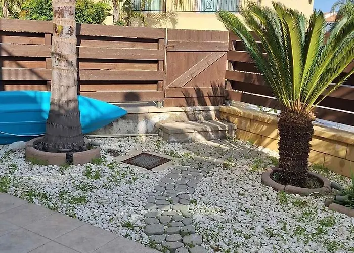 Ισόγειο Διαμέρισμα Με Αυλή Στην Περιοχή Κάππαρη Κατάλληλο Για Οικογενεια 아파트 파라림니