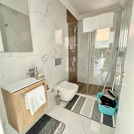 Apartments In Four Seasons 2 דירה