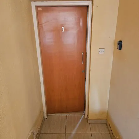 Ισόγειο Διαμέρισμα Με Αυλή Στην Περιοχή Κάππαρη Κατάλληλο Για Οικογενεια Apartment