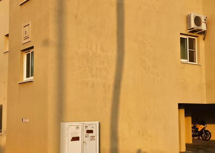 Ισόγειο Διαμέρισμα Με Αυλή Στην Περιοχή Κάππαρη Κατάλληλο Για Οικογενεια Apartment *